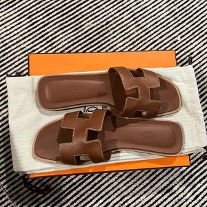 Hermes Oran sandal